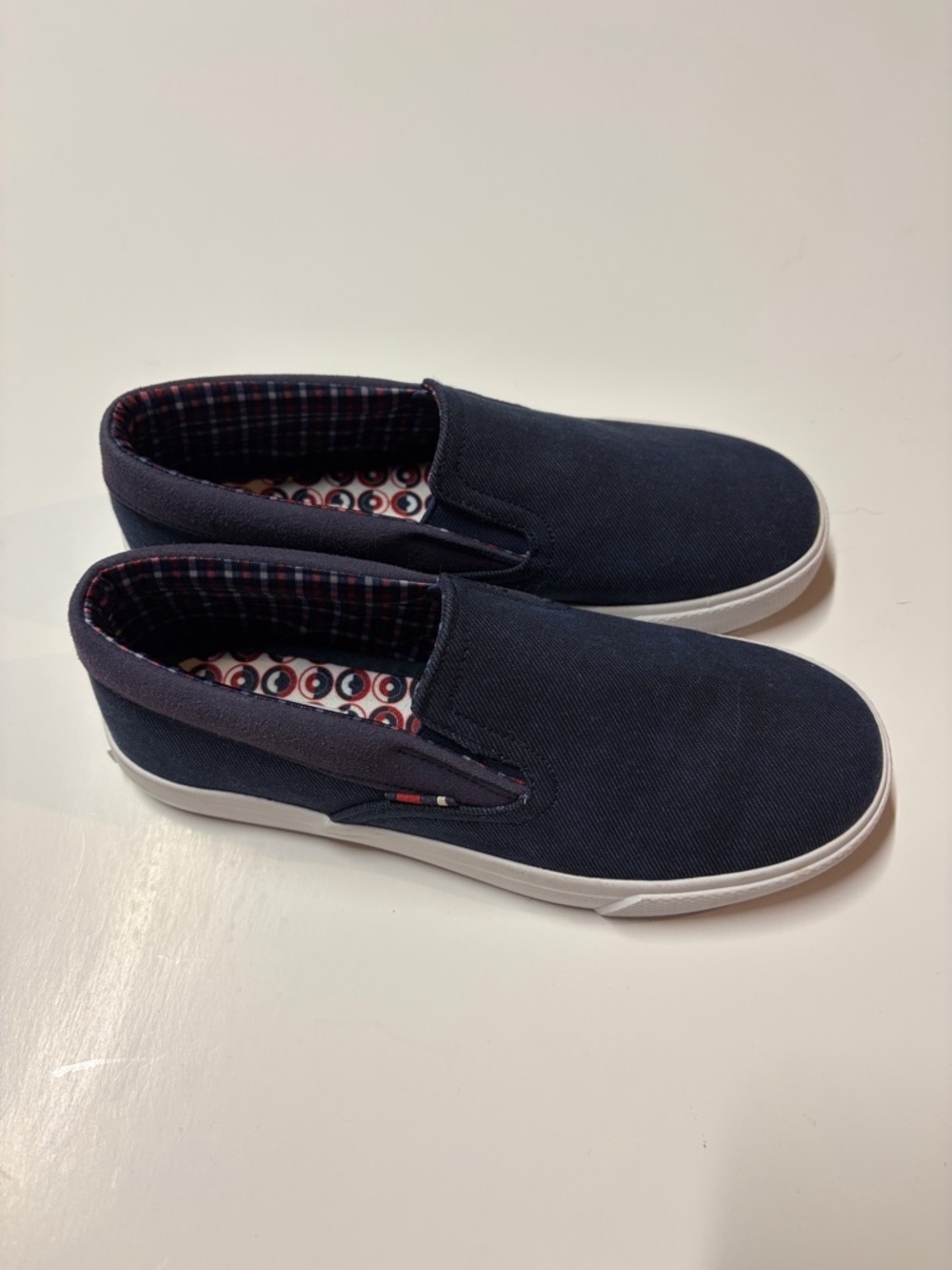 Ben Sherman Navy Slip On Sneakers Canvas Casual Shoes Boys Youth Size 4 - Picture 3 of 8